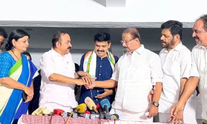 VD Satheesan, Sandeep G varier, K Sudhakaran at palakkad