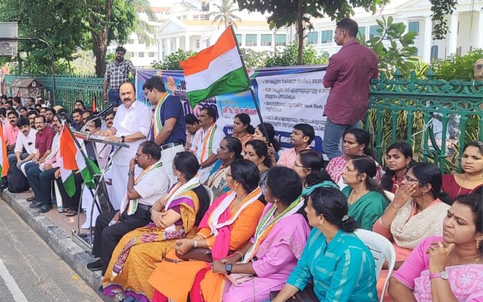 VD Satheesan at Secretariat Dharna