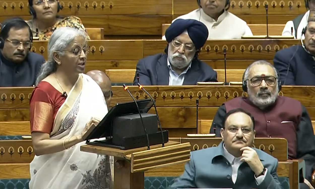 Nirmala sitharaman presenting Budget 2025