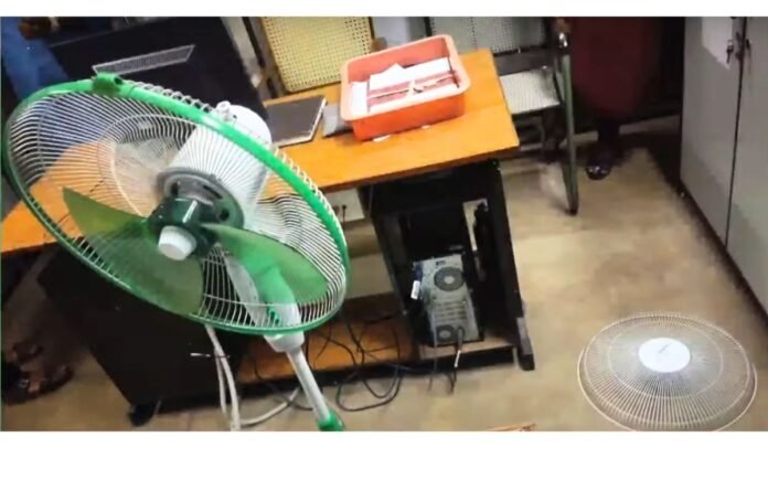 fans collapsed in kerala government secretariat