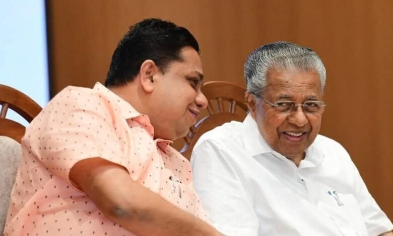 AN Shamseer and CM Pinarayi vijayan