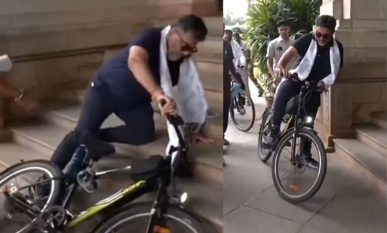 DK Shivakumar Cycle Fall Viral Video
