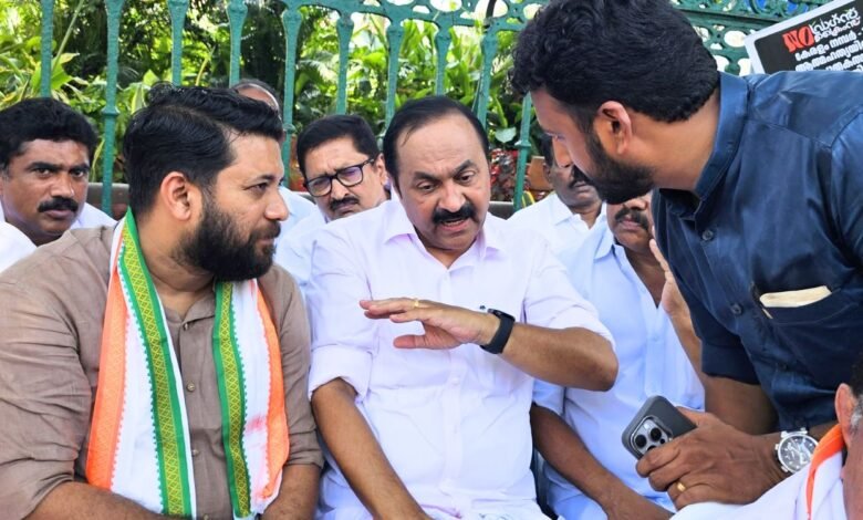 Shafi Parambil, VD Satheesan and Rahul Mamkoottathil