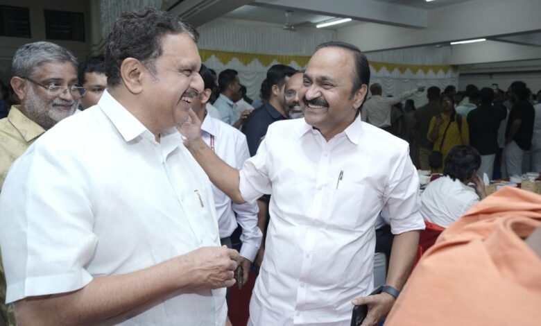 K Muraleedharan and VD Satheesan